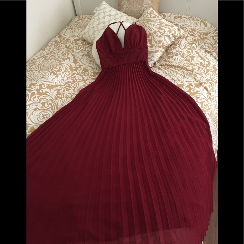 Red dress by LuLu’s